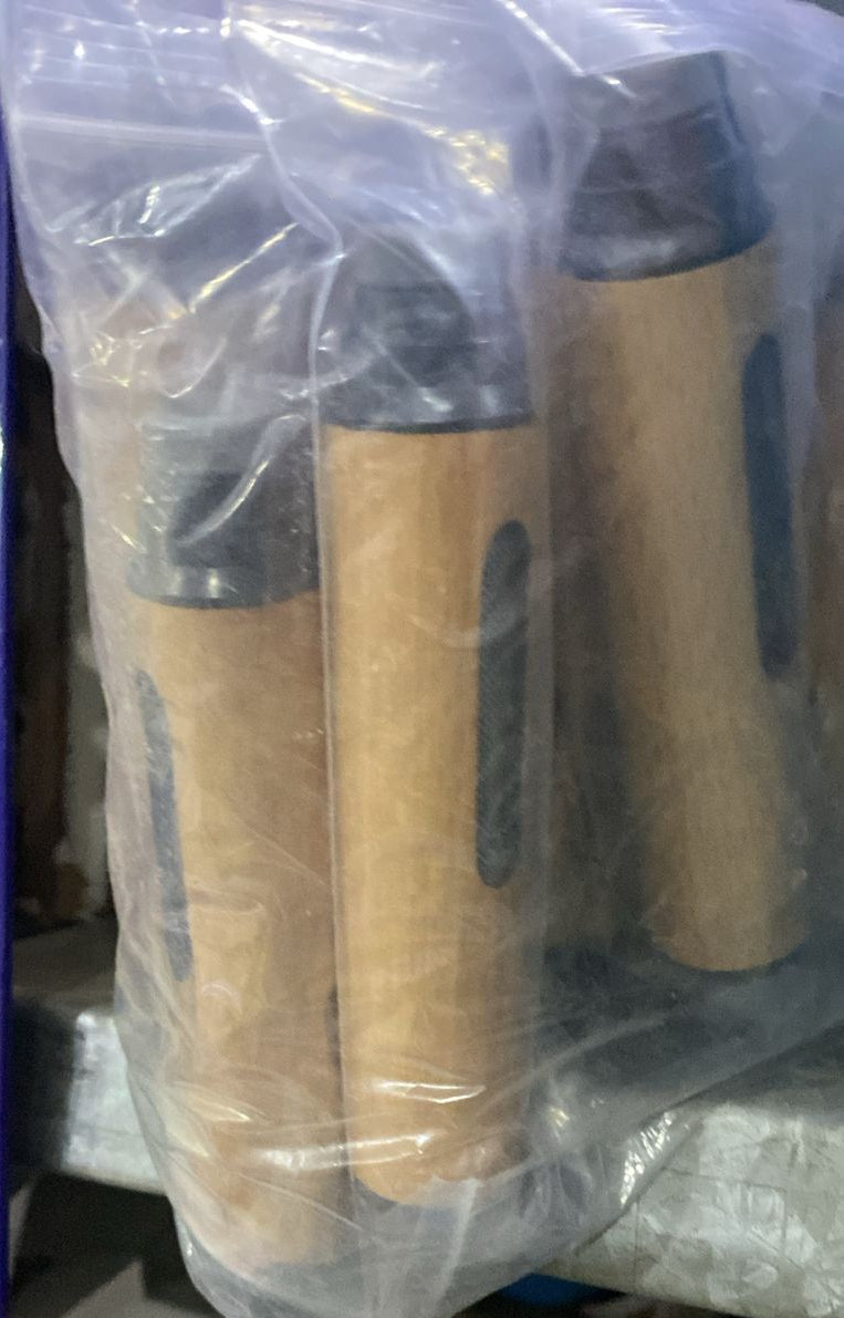 Portable Mini Car Ashtray – Anti-Flying Ash, Smoke-Free Cigarette Holder with Cover